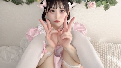시원하게 M자로 벌려주는 다리