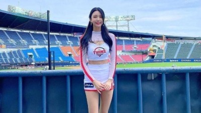 LG 트윈스 최장신 치어리더 원민주