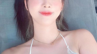 치어리더 김한나 누워서 셀카