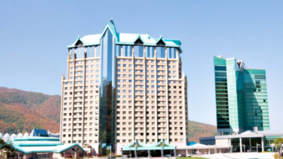 강원랜드 사회공헌재단 난치성질환 아동 지원을 위한 협약 체결을 합니다