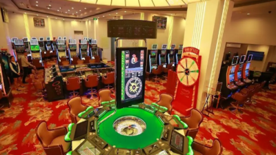 하노이 5성급 호텔 카지노서 대규모 불법 도박 적발 됐습니다