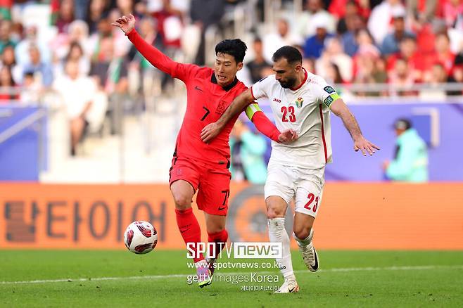 [아시안컵] '축구는 피지컬' 한국·일본이 쩔쩔매는 이유…중동 바람에 '움찔'