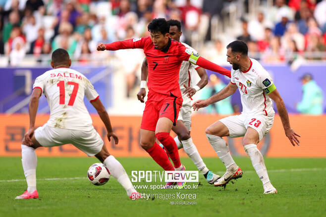 [아시안컵] '축구는 피지컬' 한국·일본이 쩔쩔매는 이유…중동 바람에 '움찔'