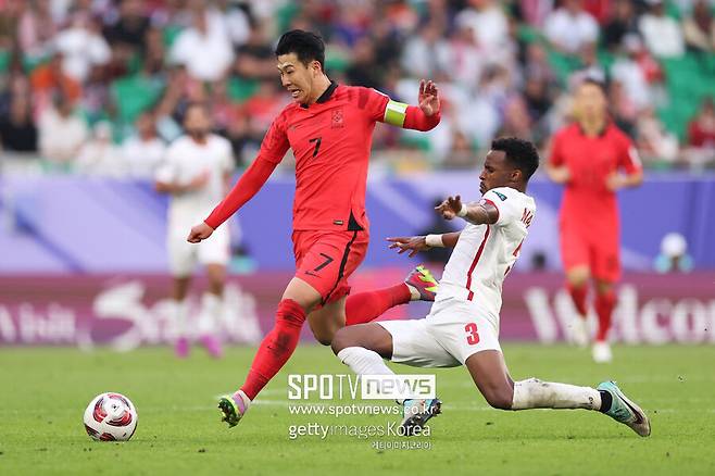 [아시안컵] '축구는 피지컬' 한국·일본이 쩔쩔매는 이유…중동 바람에 '움찔'