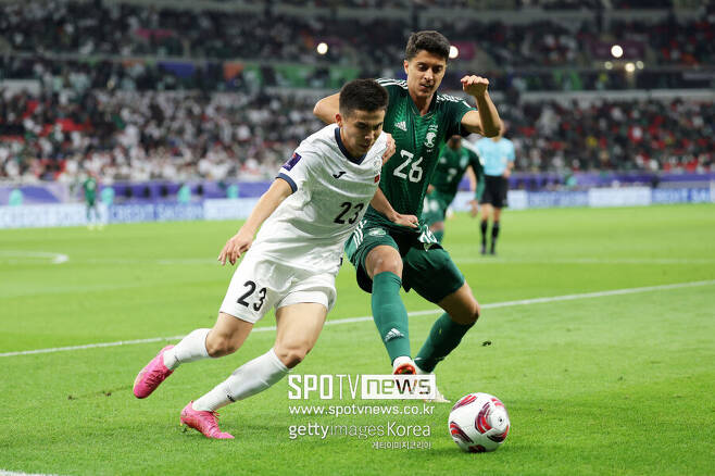 [아시안컵] '한국 16강 상대 유력' 사우디, 2명 퇴장당한 키르기스스탄 2-0 제압...F조 선두 질주