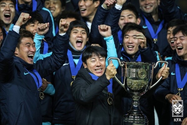 동아시안컵 4-1 대승 기억 되살릴까...‘트릭좌’ 신태용, 일본 상대 승리 도전