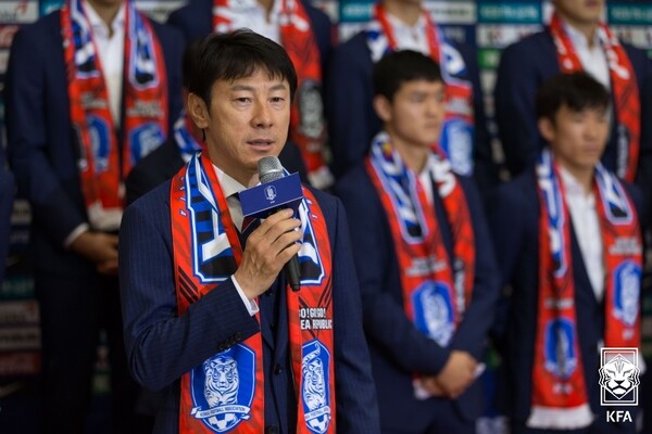 동아시안컵 4-1 대승 기억 되살릴까...‘트릭좌’ 신태용, 일본 상대 승리 도전