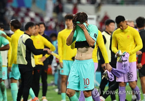 '카타르 0-1 패' 중국, 조별리그 3G 무득점 굴욕→극적인 16강 진출 실낱희망 [아시안컵]