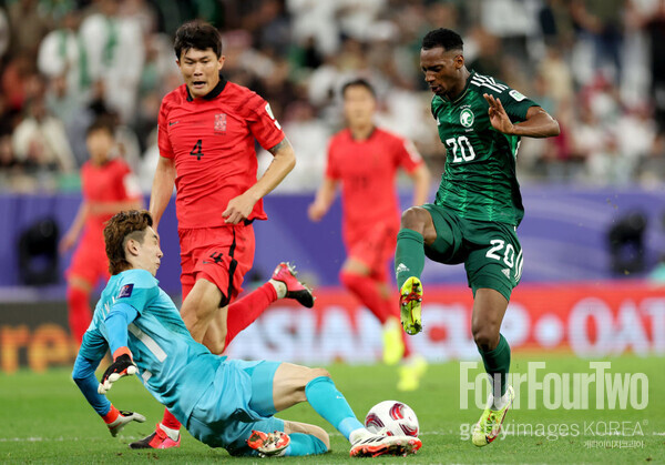 [아시안컵] 이게 무슨 일이지? 조현우, 0-2 패배에도 상대 GK보다 높은 평점!