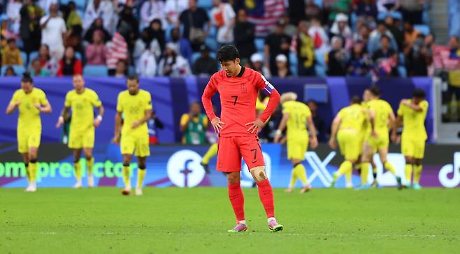 한국 피파랭킹 '겨우 1계단' 오른다…챔피언 카타르 '20계단 상승' 전망