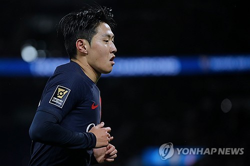 생일 맞은 이강인, 밝은 표정으로 PSG 훈련…추가 입장문 '아직'