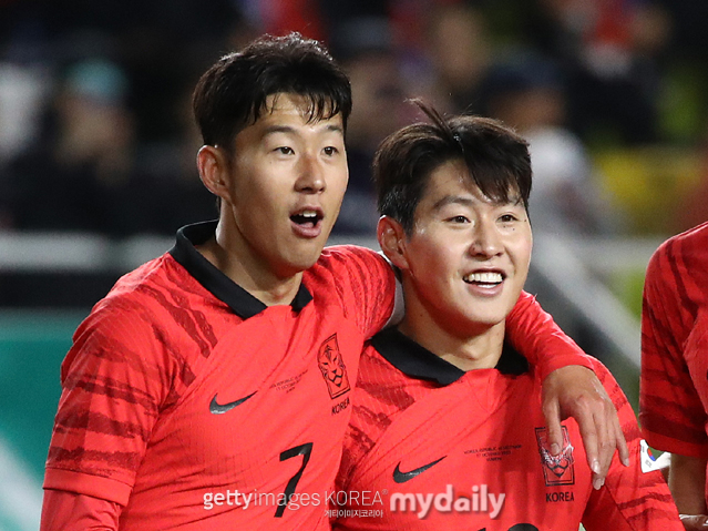 '김민재에 이어 이강인까지' 손흥민이 보여준 '리더'의 자세...해외 언론도