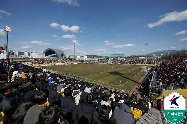 [IS 광주] 린가드 빛바랜 K리그 데뷔전…'이희균 결승골' 광주, 서울 2-0 완파 '개막전 승리'