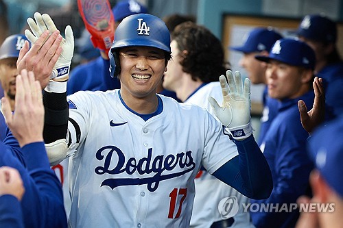 만화같은 134m 초대형 홈런… '3경기 홈런 4방' 오타니, MLB 타율-홈런 단독 1위