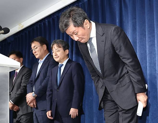 축구지도자협회 '성명서' 이어 前 협회 직원 폭로