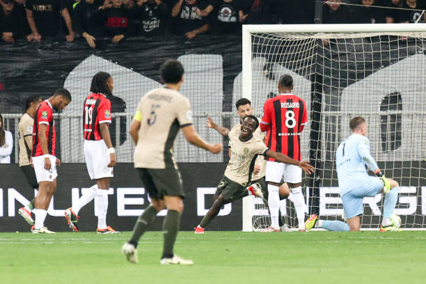 ‘이강인 71분+바르콜라 1골 1도움 폭발!’ PSG, 10명 싸운 니스에 2-1 승