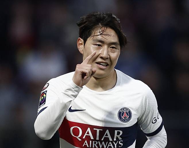 '충격' 손흥민, 레알 간 음바페 빈자리 채우나?...이번엔 '이강인의 PSG' 이적설 등장→