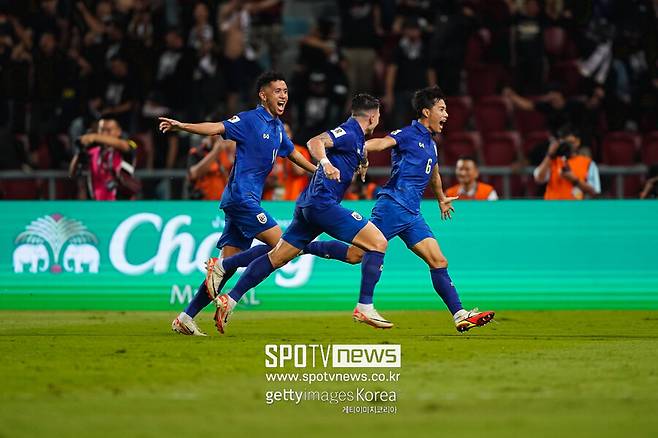 태국에 1-1 졸전 충격에 中