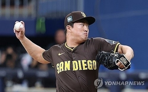 고우석, KBO 복귀 후 류현진 8년 170억원 넘길까? 양의지 4+4 277억원은?...MLB 데뷔 의지 강해 내년 복귀 안 할 수도