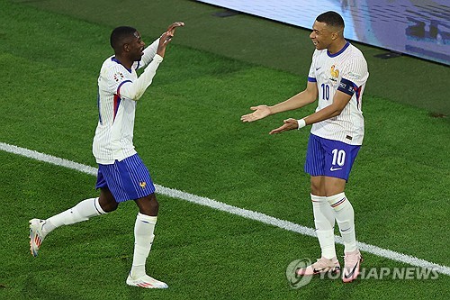 '날벼락' 음바페 코뼈 부러졌다…프랑스 '자책골' 오스트리아 1-0 제압, 그러나 위기 [유로 2024 리뷰]