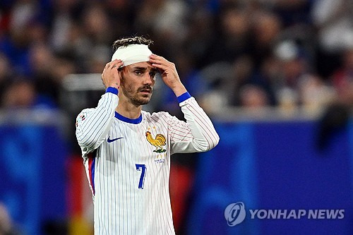 '날벼락' 음바페 코뼈 부러졌다…프랑스 '자책골' 오스트리아 1-0 제압, 그러나 위기 [유로 2024 리뷰]