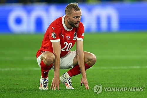 '날벼락' 음바페 코뼈 부러졌다…프랑스 '자책골' 오스트리아 1-0 제압, 그러나 위기 [유로 2024 리뷰]