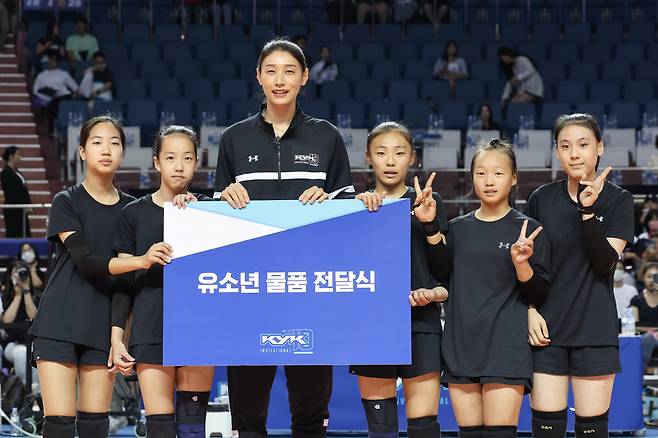 유인촌 장관X장미란 차관, 김연경 등 '배구 국대은퇴 선수' 만나 발전방안 모색