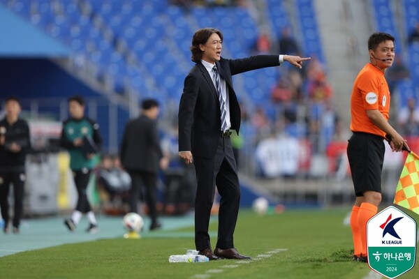 “홍명보 감독 선임, 한국 축구 팬 무시한 최악의 선택” 분노한 울산 서포터스, 성명문 발표