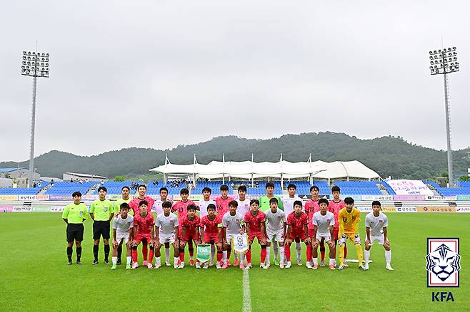 U-15 축구, 중국에 1-4 ‘충격패’…中매체 “새 역사 썼다” 조명