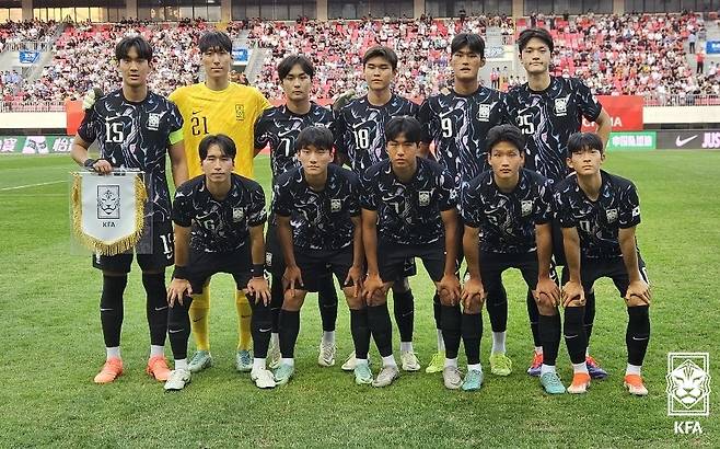 한국 축구, 홈에서 중국에 1-4 참패…이거 실화? U-19 이어 U-15도 무너졌다