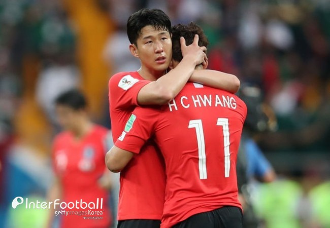 '캡틴 SON' 발끈하니, 축구협회 부랴부랴...황희찬 인종차별 사건 FIFA에 문제 제기