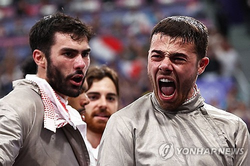 프랑스 추태, 시비 걸고 심판 모욕…한국 남자 사브르 '실력으로' 말했다→준결승 이기고 '3연패 눈 앞' [2024 파리]