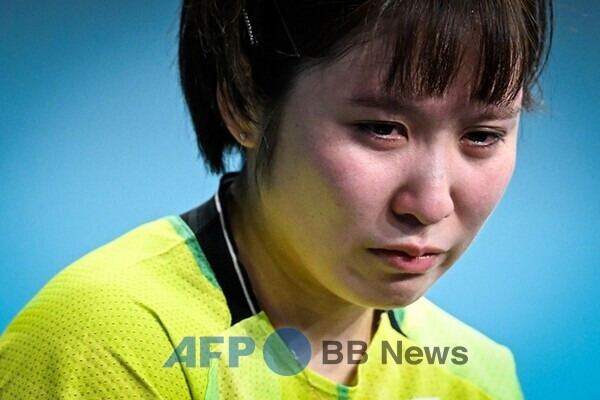 열 받는 '환복 꼼수'… 매너도 신유빈에게 진 日 히라노[초점]