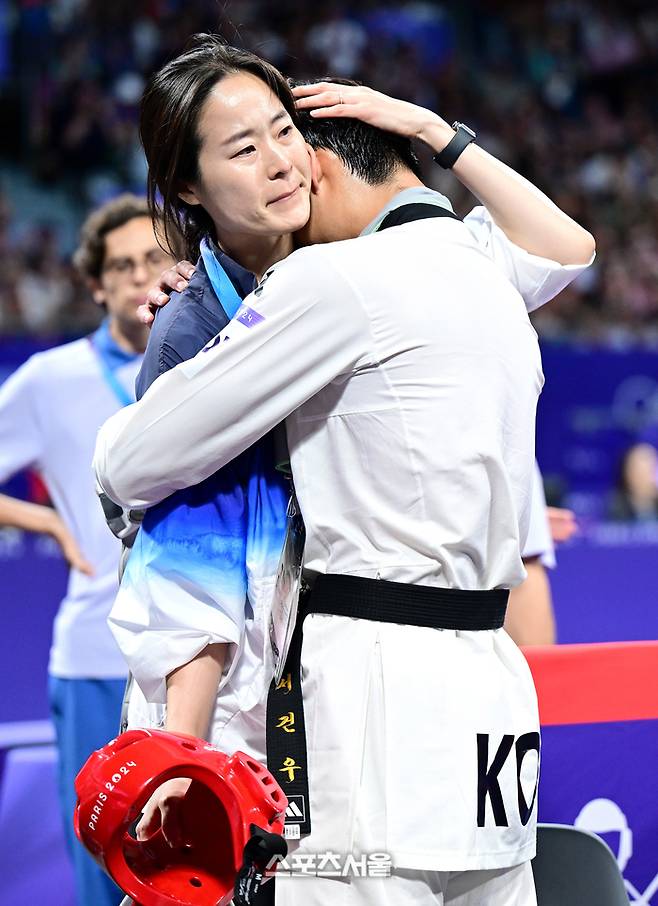 메달 획득 실패에 감정 무너진 서건우, 무대 뒤 ‘폭풍 오열’ 눈물로 마감한 첫 올림픽 “다시는 슬퍼서 울지 않을게요”[SS파리in]