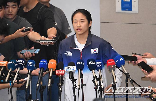 [단독]'안세영, 분노할 만했네' 협회, 있던 '연례 포상제'도 없앴다…개인후원 조항도 선수권익 후퇴로 개정