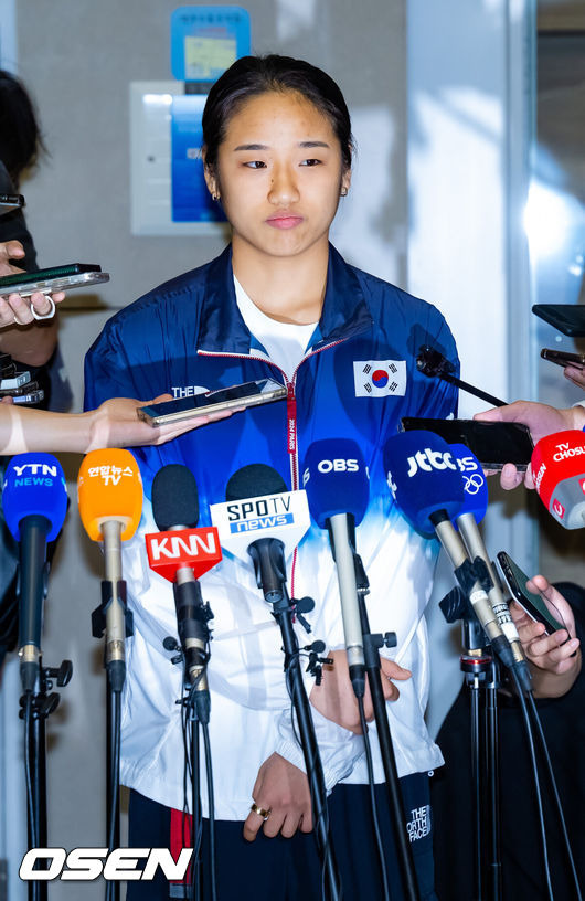 “운동에만 전념하고 싶다!” 안세영은 ‘배드민턴계의 김연아’가 될 수 있을까?