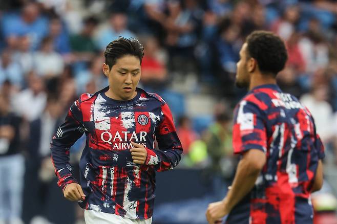 이강인 초대박, 환상 감아차기 '골키퍼 그대로 얼음'...개막 2경기 연속골 폭발 'PSG, 몽펠리에에 6-0 대승'