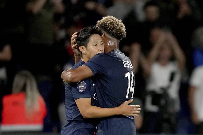 이강인 초대박, 환상 감아차기 '골키퍼 그대로 얼음'...개막 2경기 연속골 폭발 'PSG, 몽펠리에에 6-0 대승'