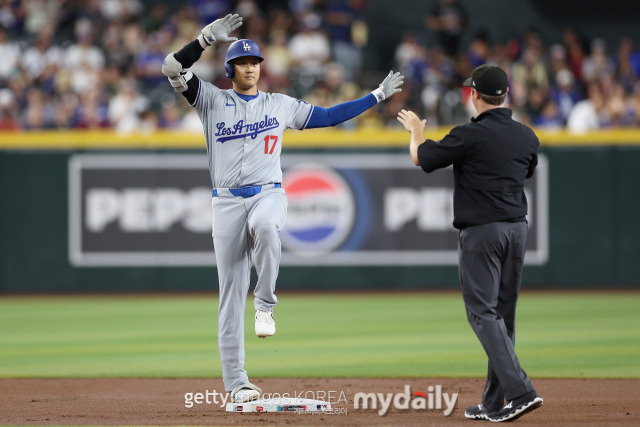 'A-ROD' 제쳤다! 오타니, ML 역대 최초 43홈런-도루 달성…'전인미답' 50-50까지 이제 단 7개씩 남았다