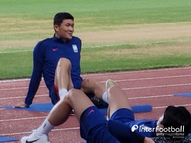 [IN VIEW] 이게 한국 대표팀이라고? '토트넘-뮌헨-PSG' 초호화 멤버 등장→페예노르트도 합류