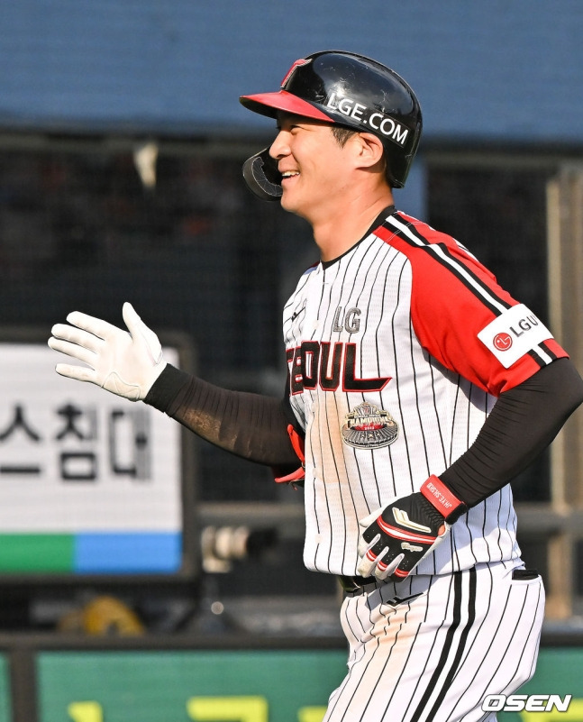 '와' KBO 43년 역사상 8번째 진기록 탄생하다!... 인생 경기 펼친 9번 타자 '2홈런+4안타+5타점' 전부 데뷔 최초 [잠실 현장리뷰]