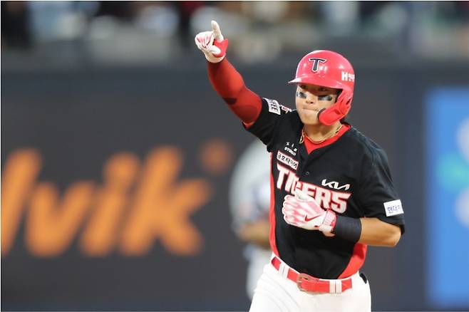 이게 되네? '기록 제조기' 김도영, MLB 역사상 단 7명-국내 타자 역대 최초 대기록 '찜'