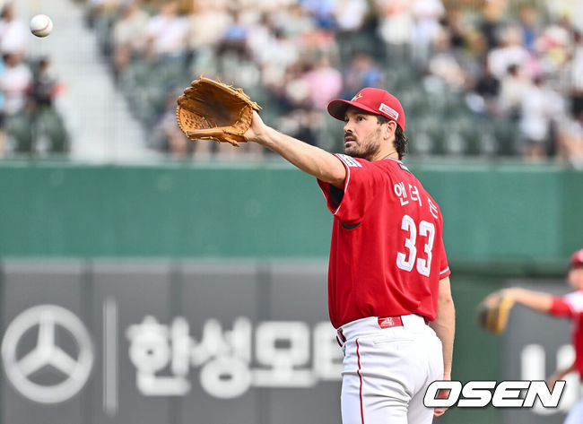 157km 던지면 뭐하나. 볼볼볼볼→2차례 밀어내기 볼넷→8실점 최악투…4일 휴식 등판으로 만회할까