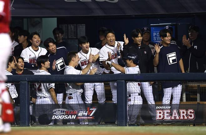 'KBO 43년 역사상 최초 진기록 나왔다' 그 주인공은 두산, 빠르면 내일(25일) 4위 확정