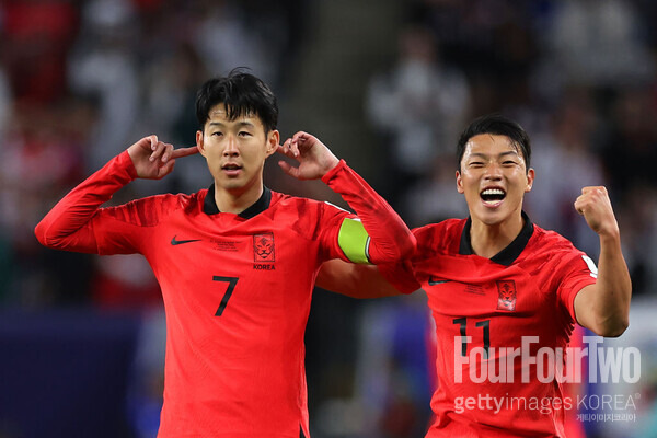 손흥민 PK 실축, 알고보니…“황희찬이 골키퍼에 슈팅 방향 알려줘”