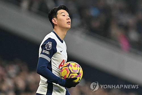 손흥민 D-DAY 단 '하루', 유력지 싹 다 틀렸나…연장 발표 토트넘은 '묵묵부답'