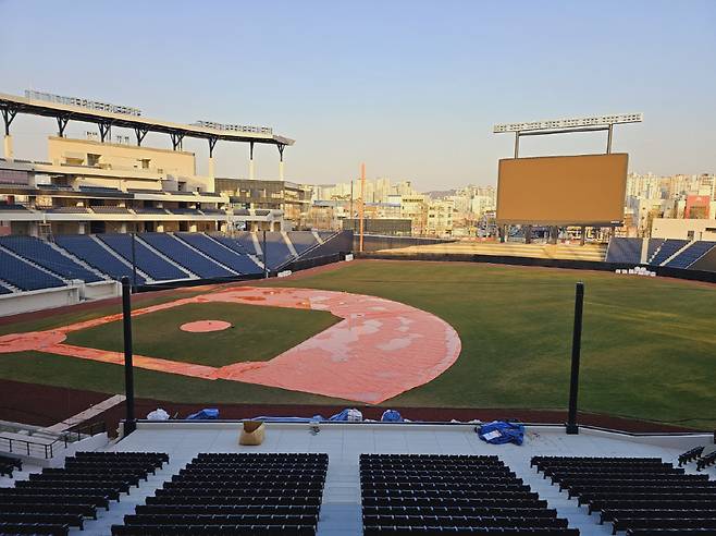 '이제 진짜 야구장 같다' 두근두근...2025년 한화, 새 구장에서 새 역사 쓴다