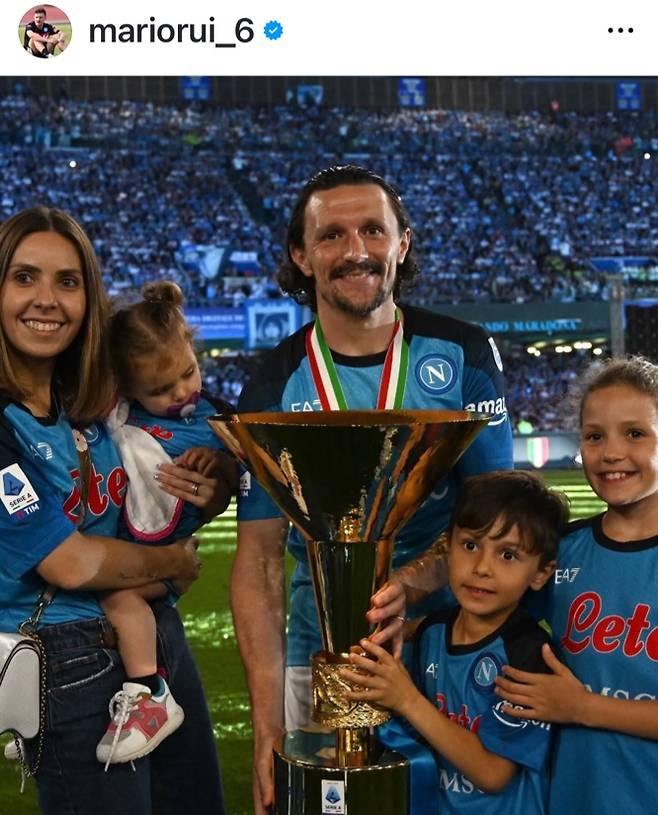 [오피셜] 아! 민재야, 구단에서 나가라네...33년 만에 우승 주역 계약 기간도 못 채운 채 방출