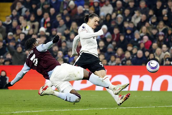 '경악' 또또 빅찬스 미스, 이런 선수가 왜 리버풀?...심지어 1300억 역대 최고 이적료, 감독도 이제 포기할 듯