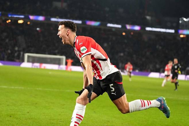 무려 36세에 '탈트넘' 효과 터졌다! 이적 후 '6골 8도움'→2골로 UCL 16강 진출까지 '완벽 견인'